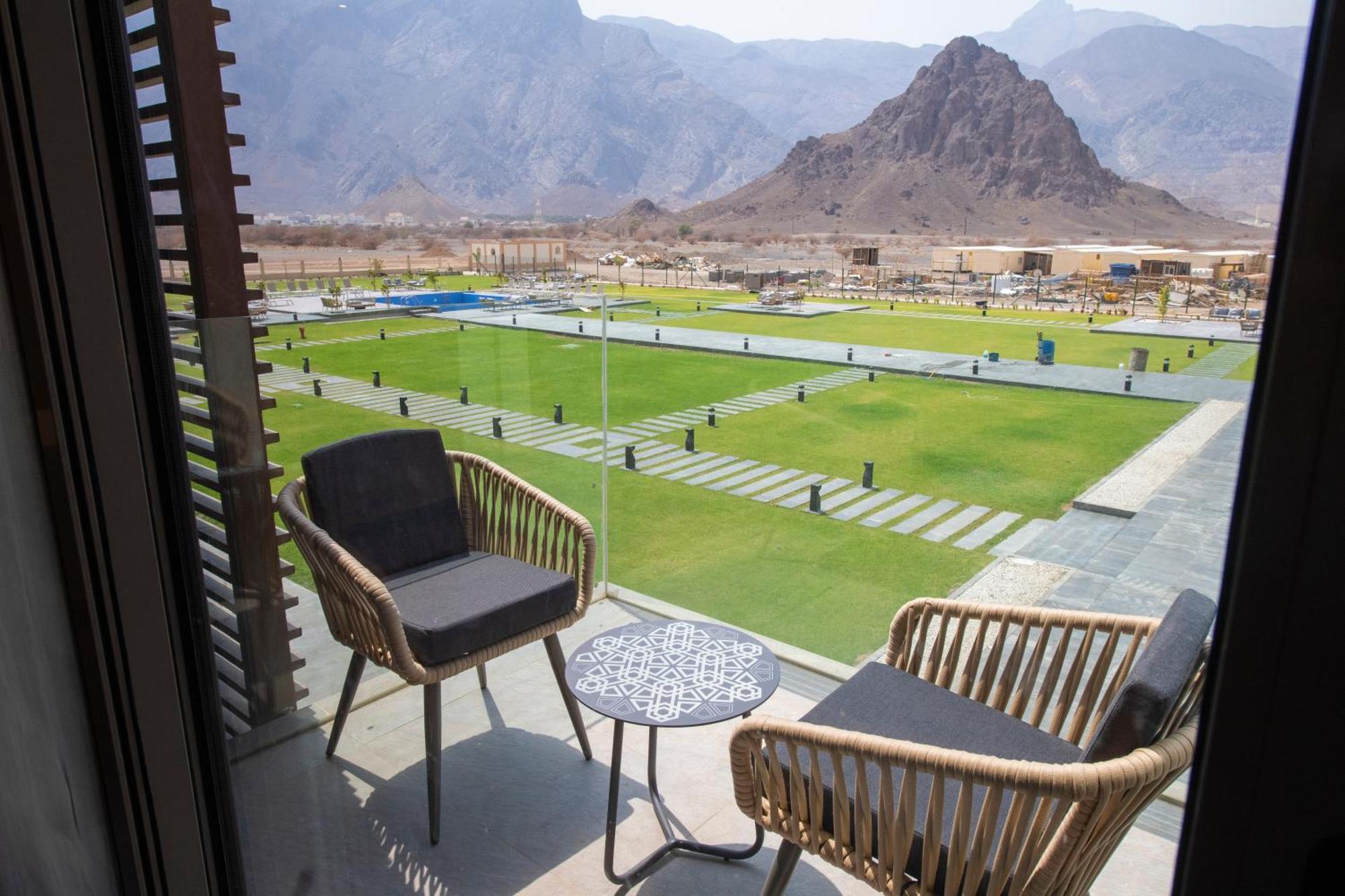Отель استراحة الفيحاء Al Feyhaa Resthouse Samail Экстерьер фото